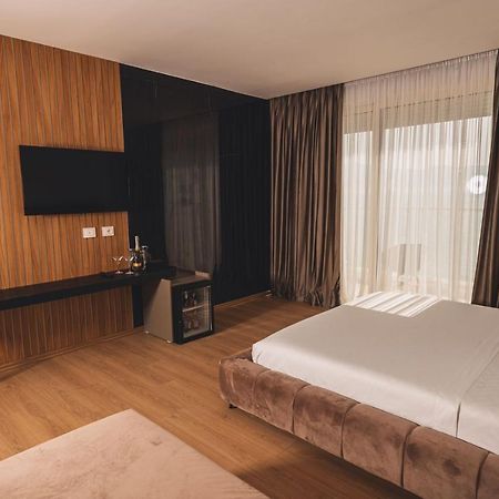 Grand Mirage Otel Avlonya Dış mekan fotoğraf