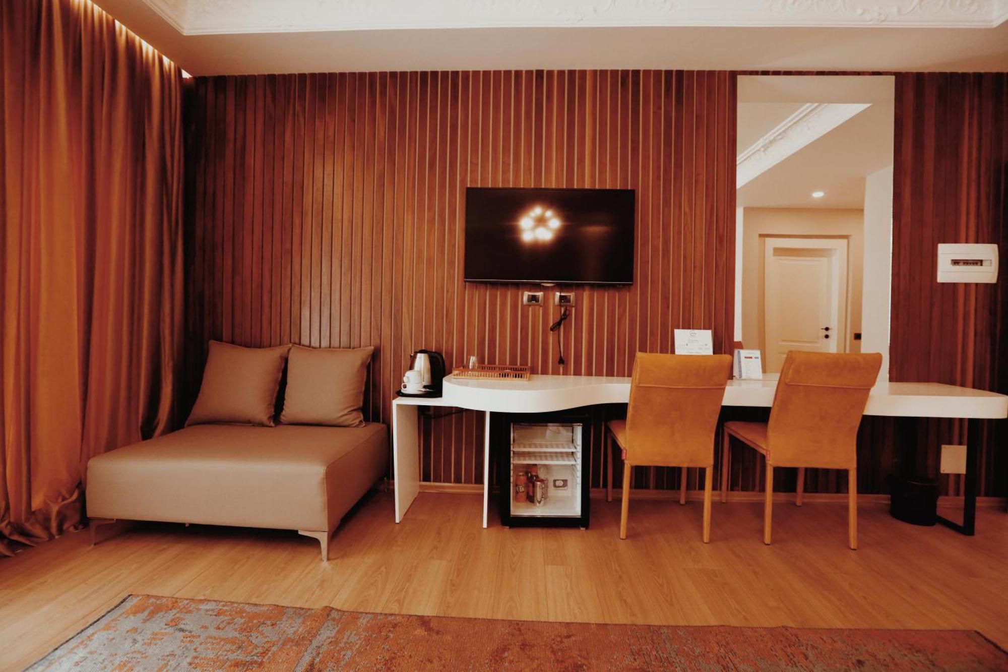 Grand Mirage Otel Avlonya Dış mekan fotoğraf