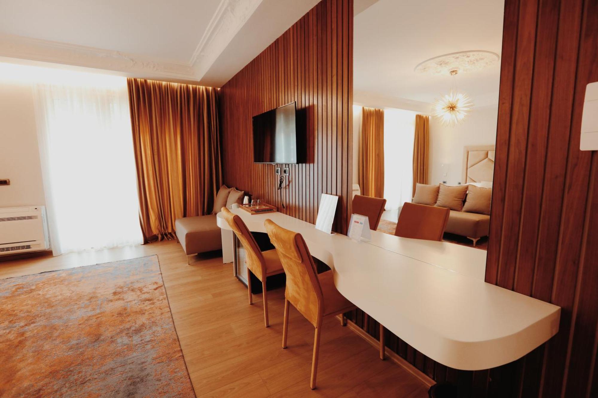 Grand Mirage Otel Avlonya Dış mekan fotoğraf