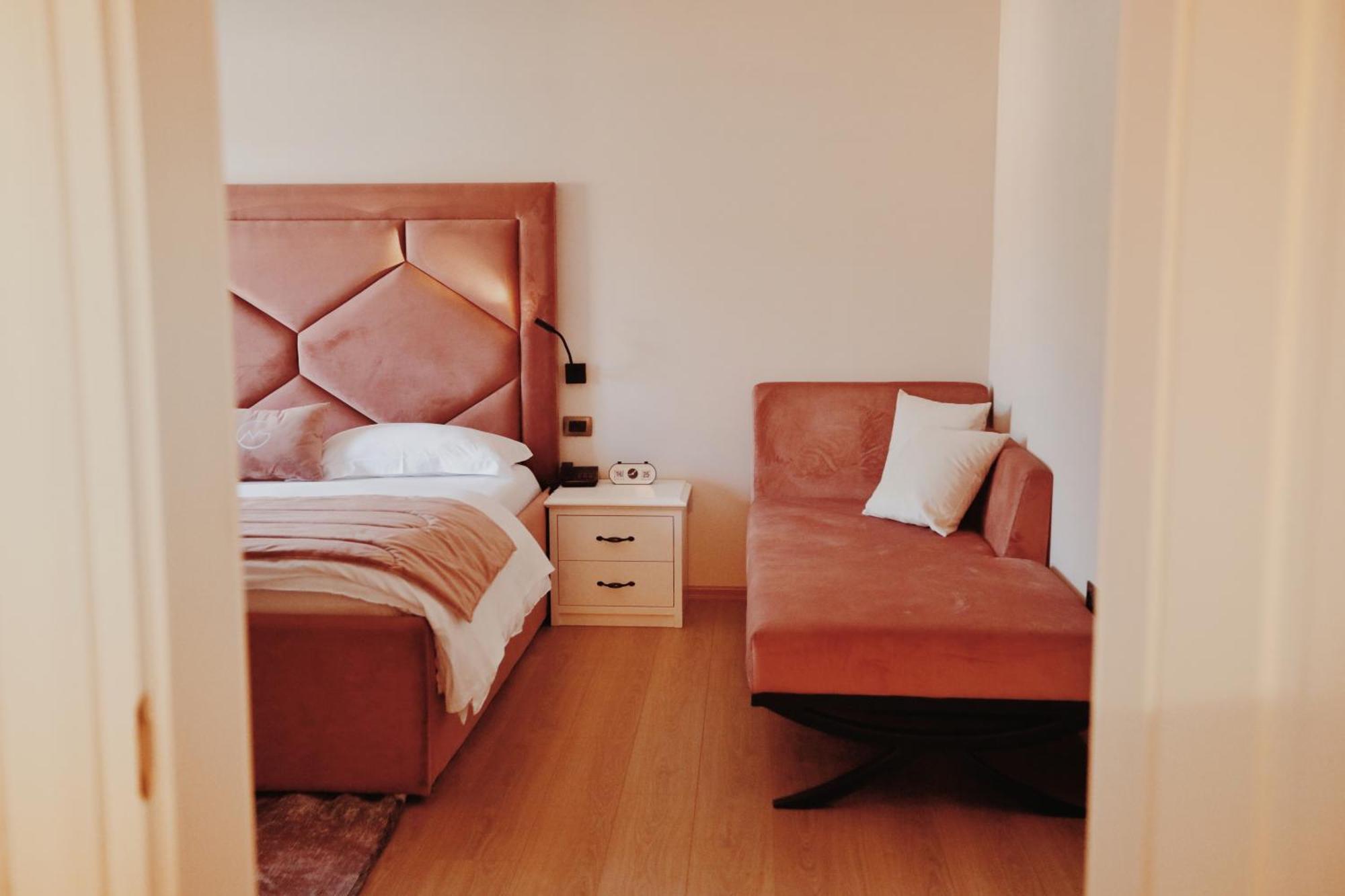 Grand Mirage Otel Avlonya Dış mekan fotoğraf