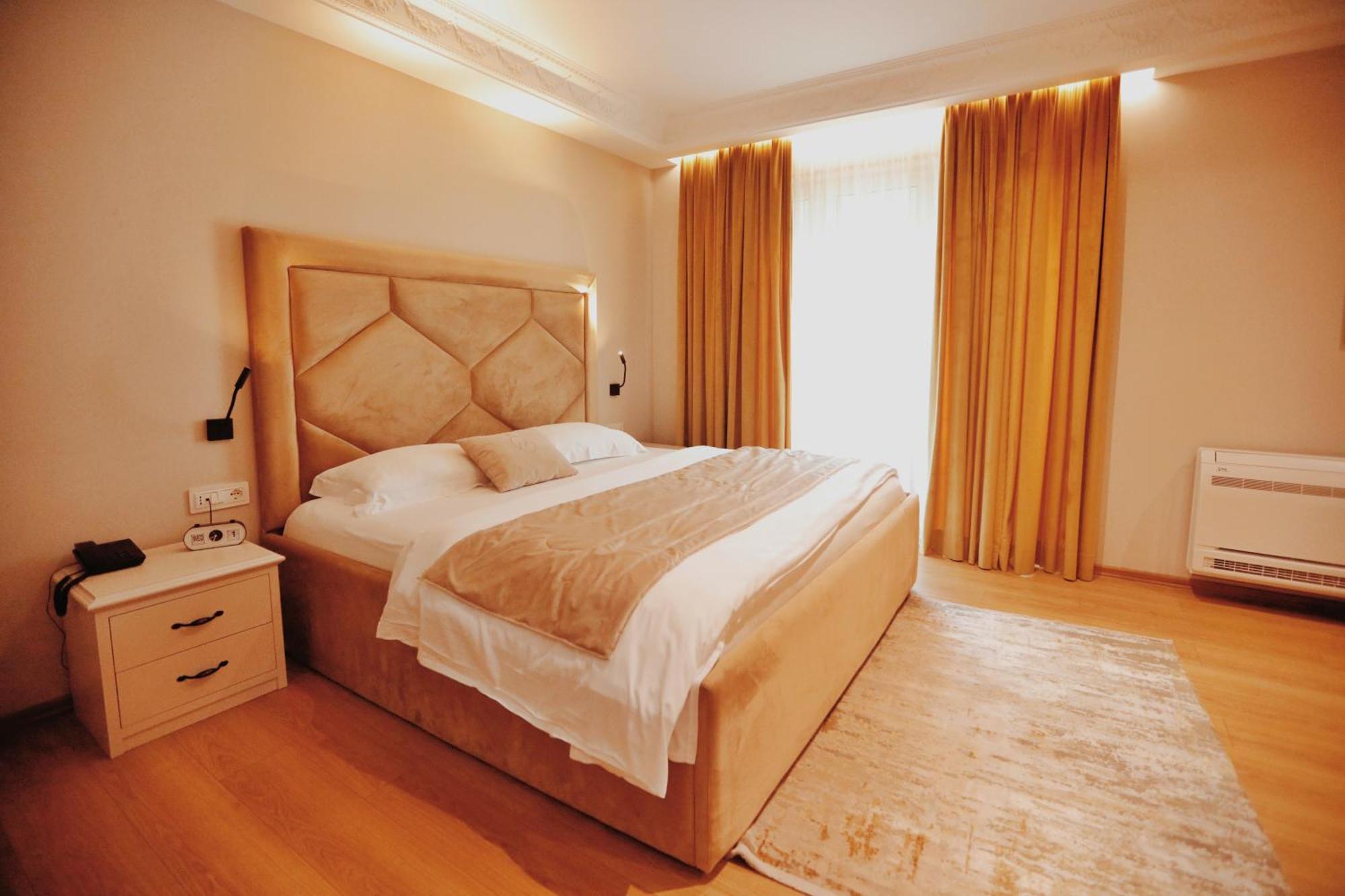Grand Mirage Otel Avlonya Dış mekan fotoğraf