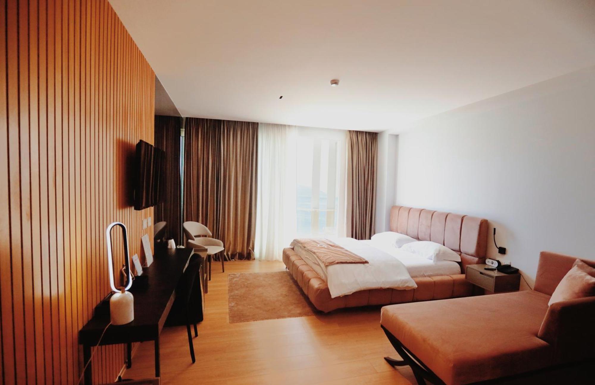 Grand Mirage Otel Avlonya Dış mekan fotoğraf