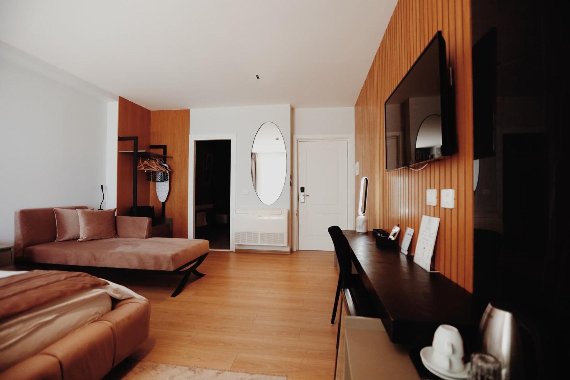 Grand Mirage Otel Avlonya Dış mekan fotoğraf